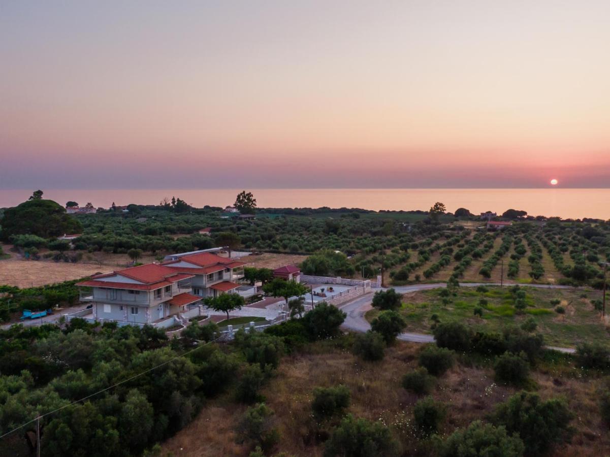 Terra Helios Suites & Studios Kyparissia Eksteriør billede
